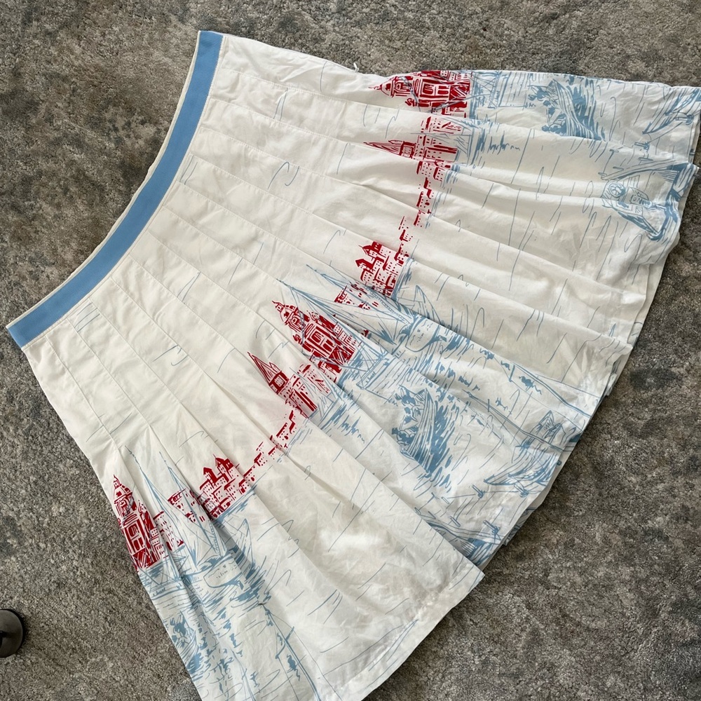 Tommy Hilfiger vintage skirt, size 6, see measurements!